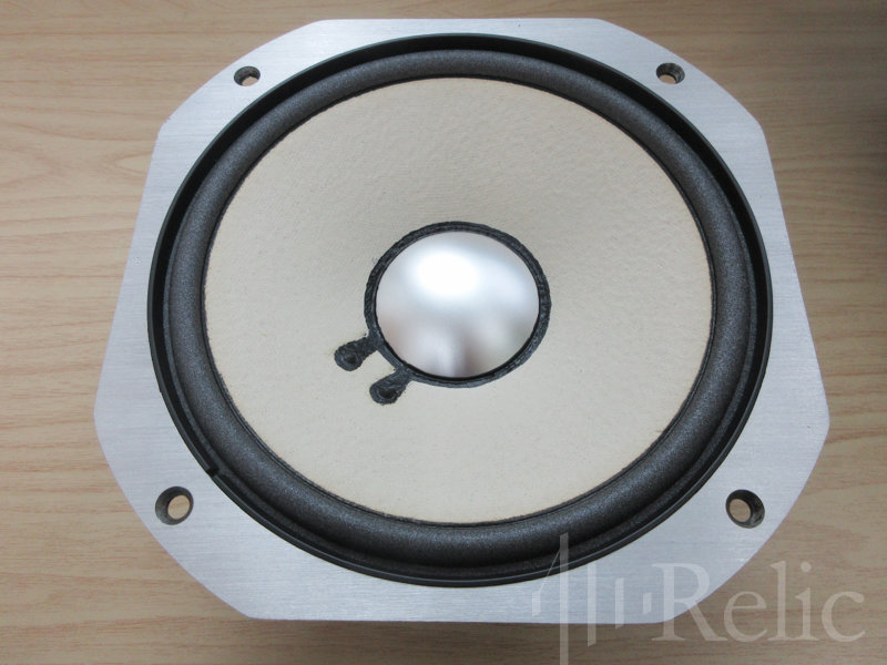 レリックで修理済みJBL LE8T