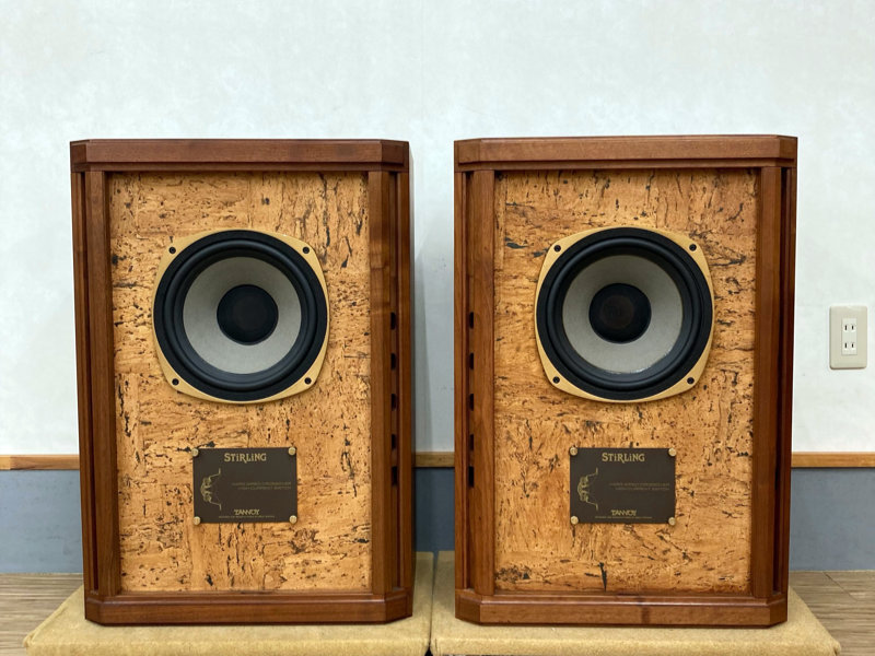 レリックで修理が完了したTANNOY StirlingHW