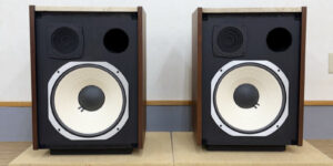 レリックでオーバーホール完了のJBL L101 Lancer（ランサー）