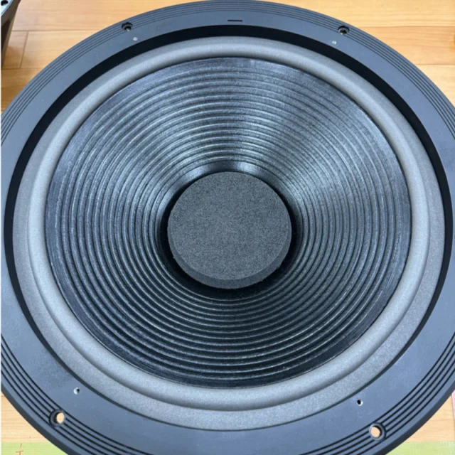 JBL LE8T ペア　エッジ交換済み STORE に整備済み中古品 JBL LE8T ペアを追加しました